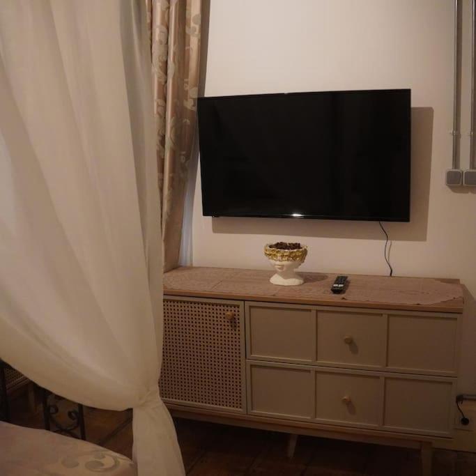 Galata Kulesi Yakininda Genis 3+1 Tarihi İstanbul